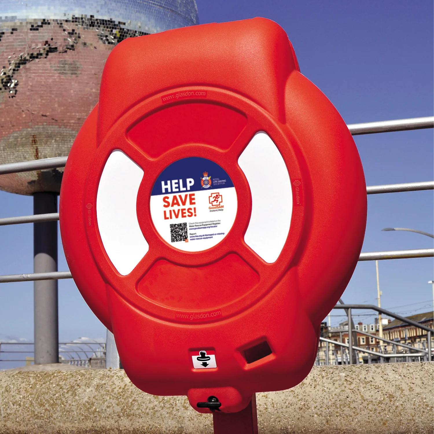Guardian™ 600mm Lifebuoy & Housing | Glasdon - Image 3